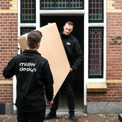Aura Dressoir