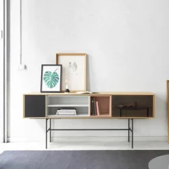 Aura Dressoir