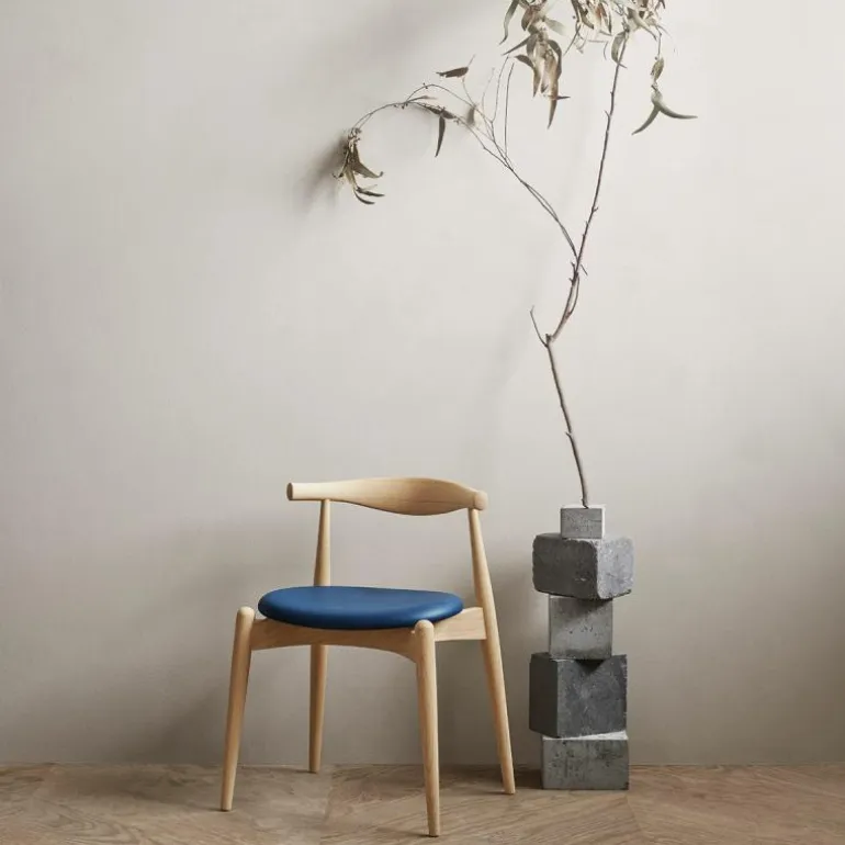 CH20 Elbow Stoel