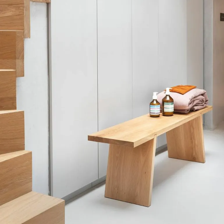 Dovetail Bench Bank