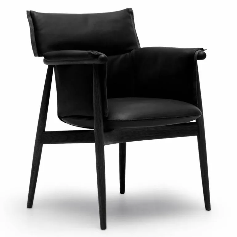 E005 Embrace Chair