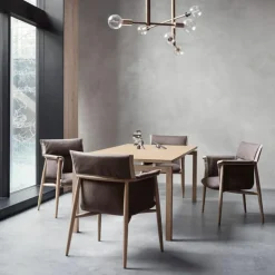 E005 Embrace Chair
