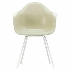Eames Fiberglass Chair DAX Wit