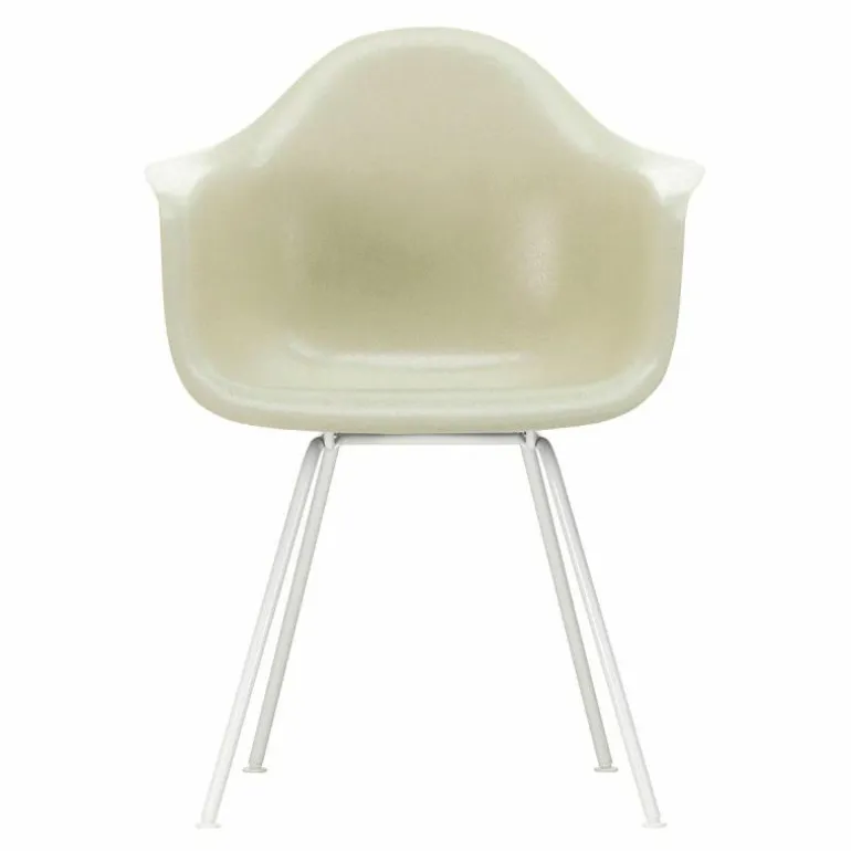 Eames Fiberglass Chair DAX Wit