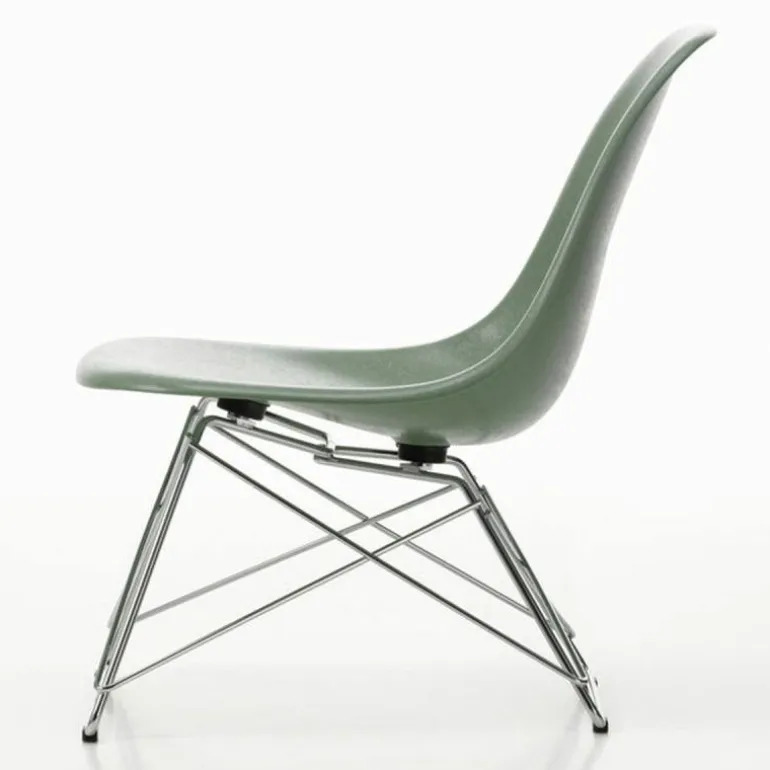 Eames Fiberglass Chair LSR