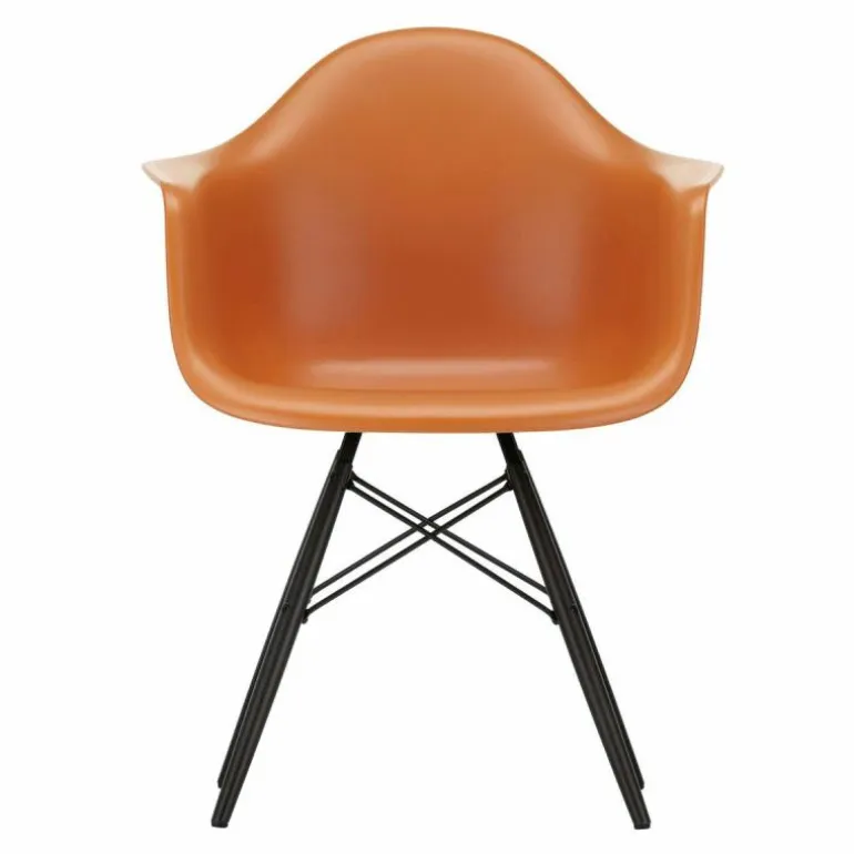 Eames Plastic Chair DAW Esdoorn Zwart