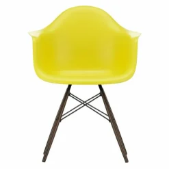 Eames Plastic Chair DAW Esdoorn Donker