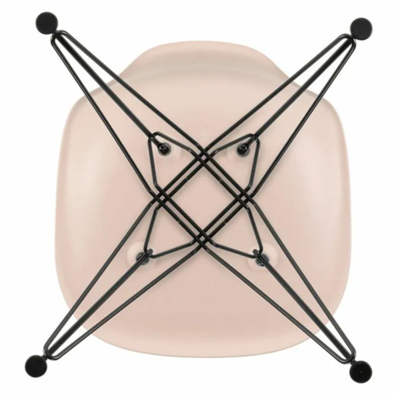 Eames Plastic Chair DSR Zwart