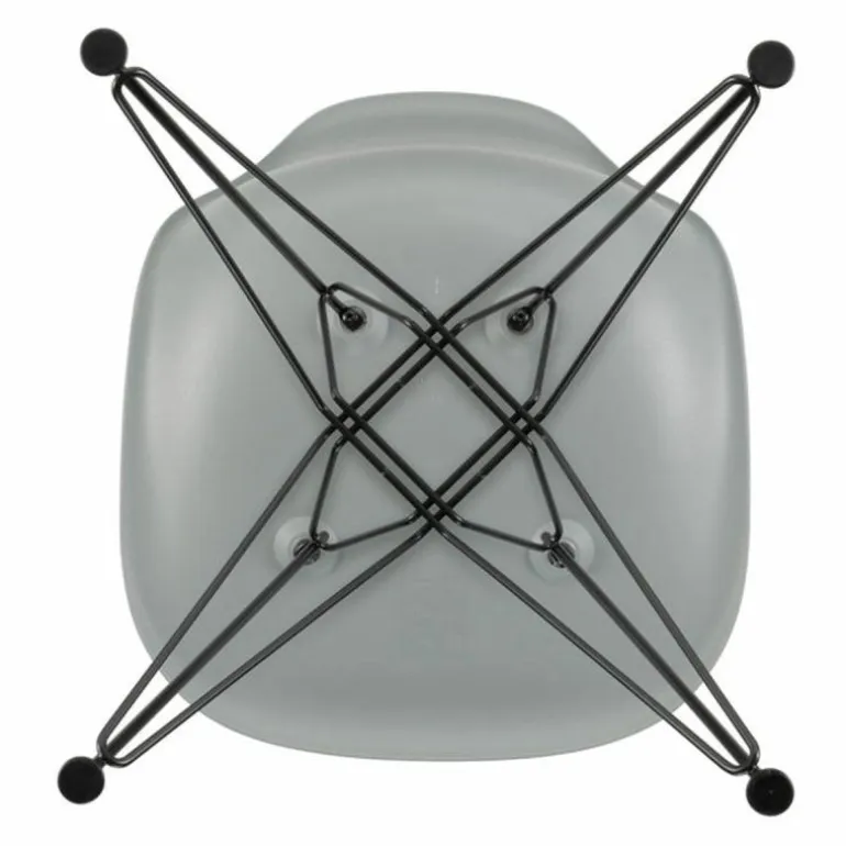 Eames Plastic Chair DSR Zwart