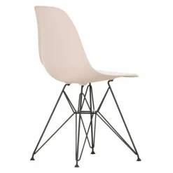 Eames Plastic Chair DSR Zwart