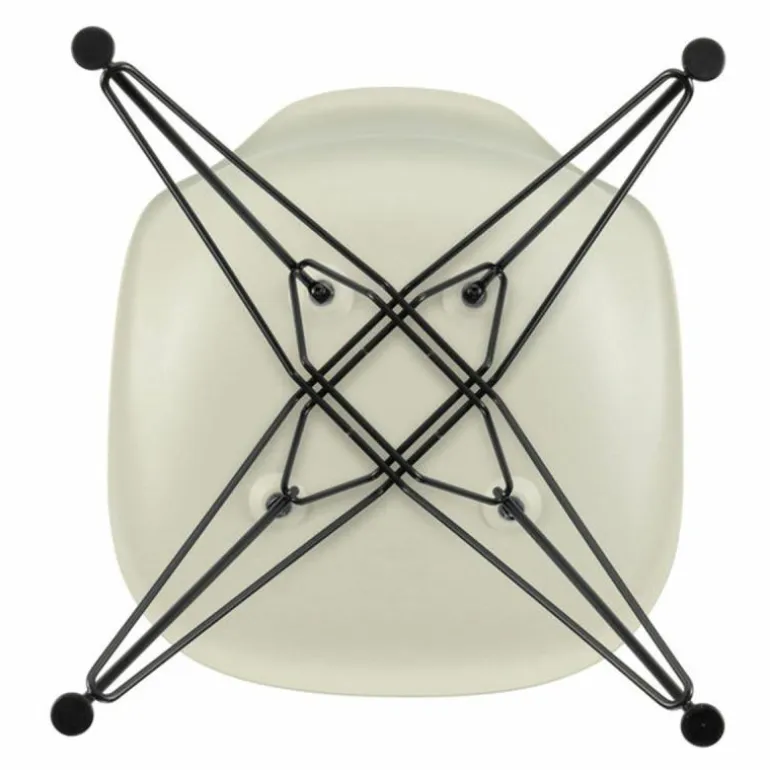 Eames Plastic Chair DSR Zwart