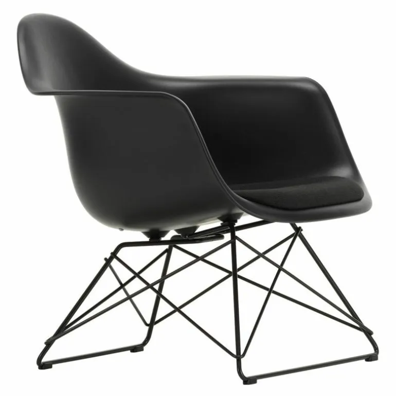 Eames Plastic Chair LAR