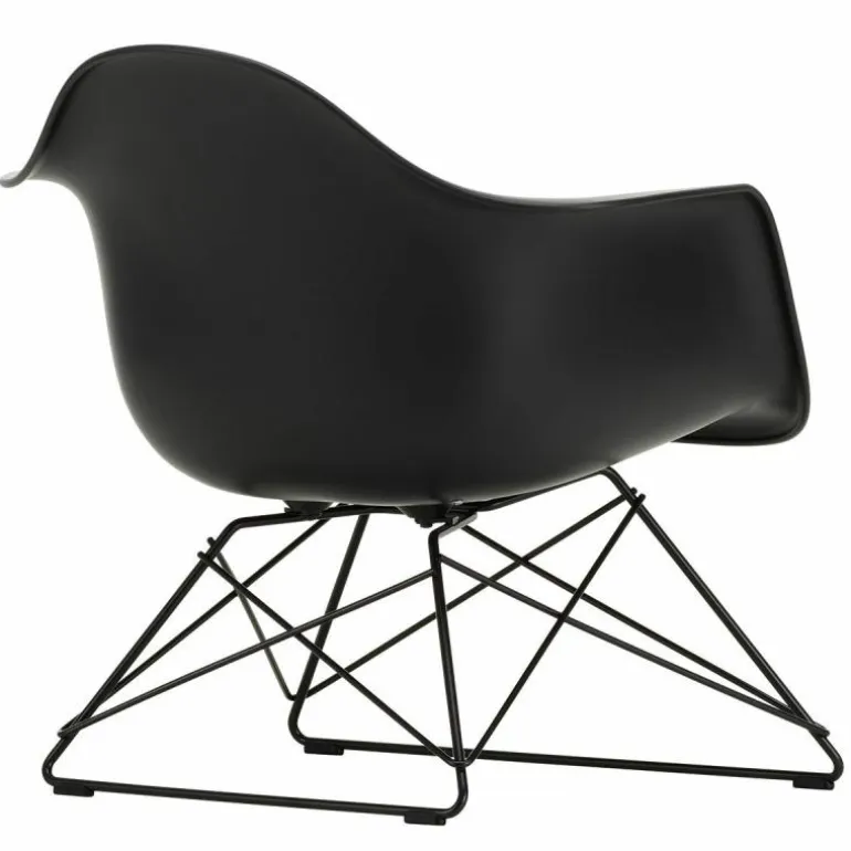 Eames Plastic Chair LAR