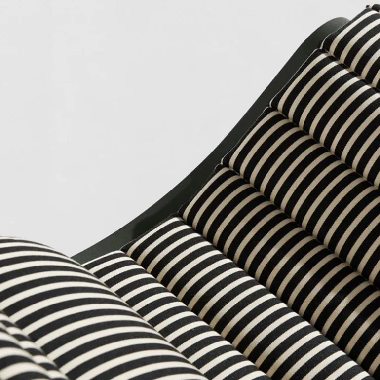 Eclipse Lounge Chair