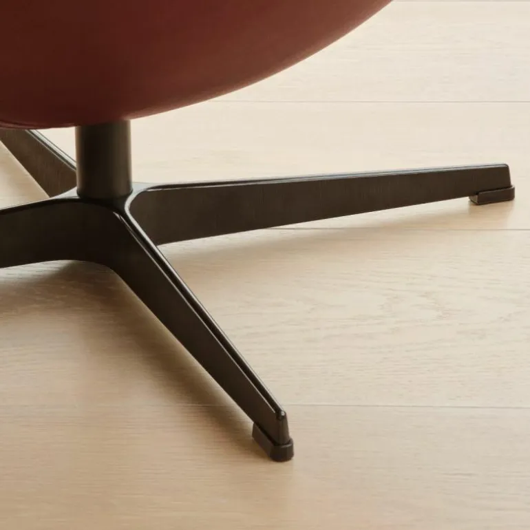 Egg Chair Anniversary Collection