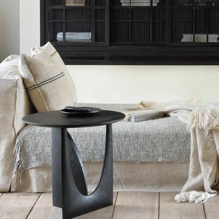 Geometric Bijzettafel