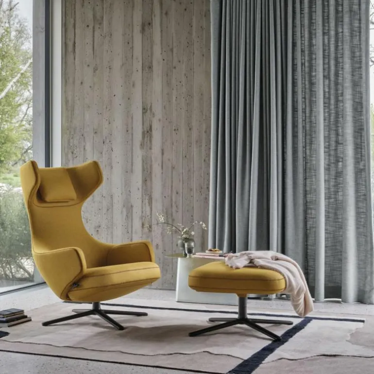 Grand Repos Loungestoel + Ottoman