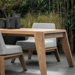 Hybrid Eettafel