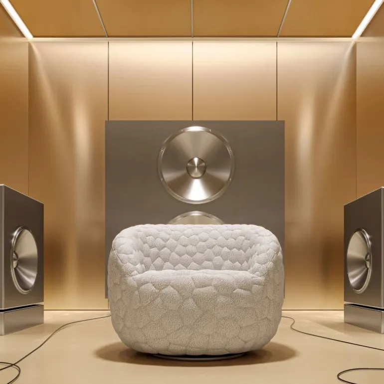 Introvert Chair