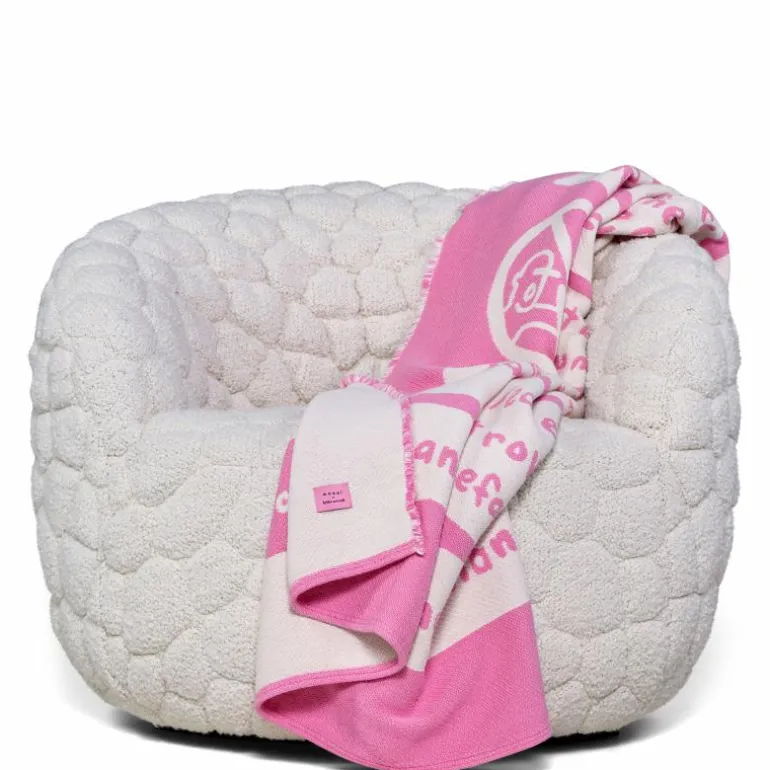 Introvert Chair