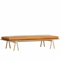 Level Daybed