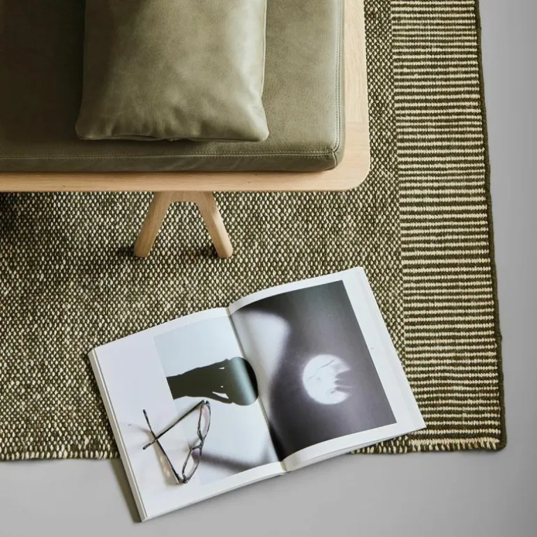 Level Daybed