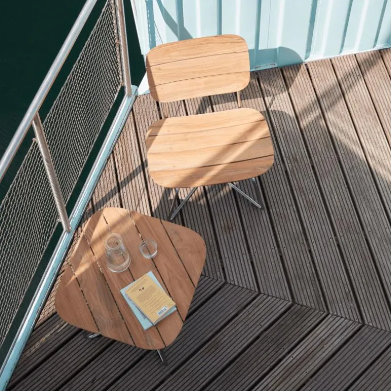 Lilium Lounge Chair