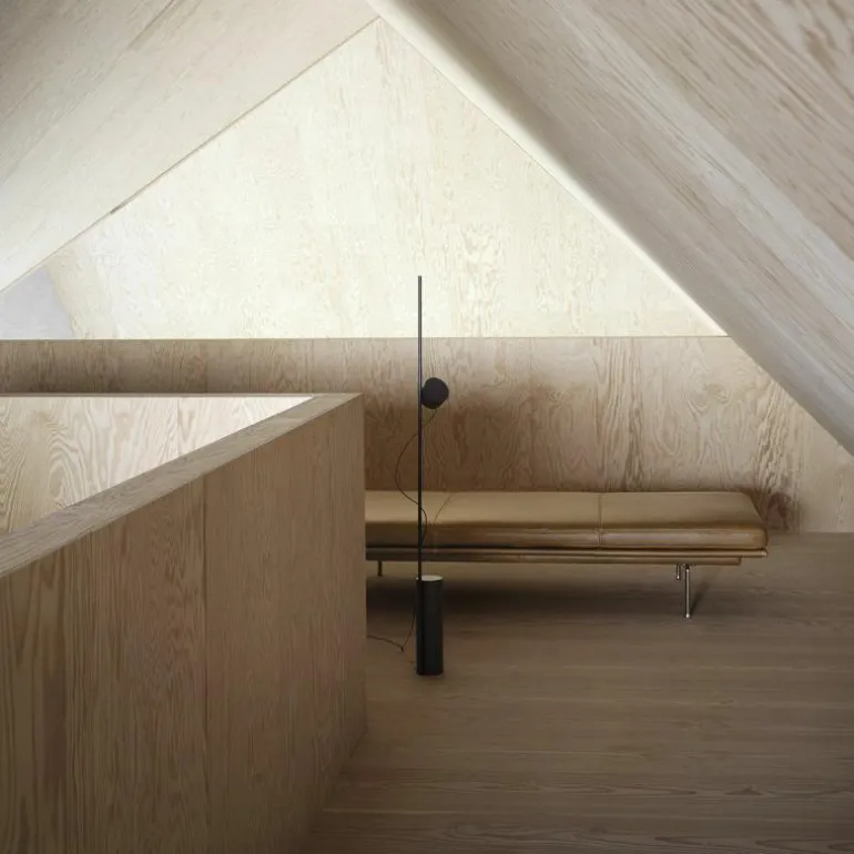 Outline Daybed