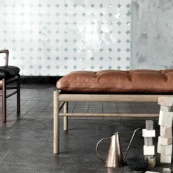 OW150 Daybed