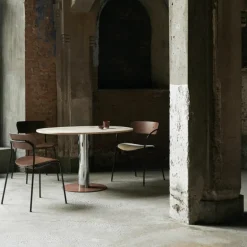 Pavilion AV1 Stoel