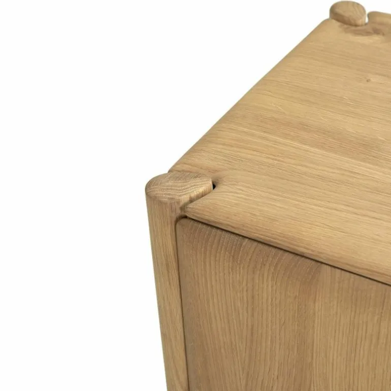 PI Dressoir