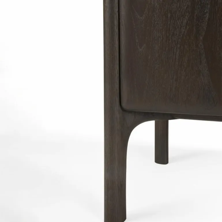 PI Dressoir