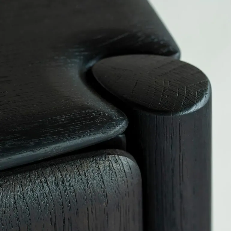 PI Dressoir