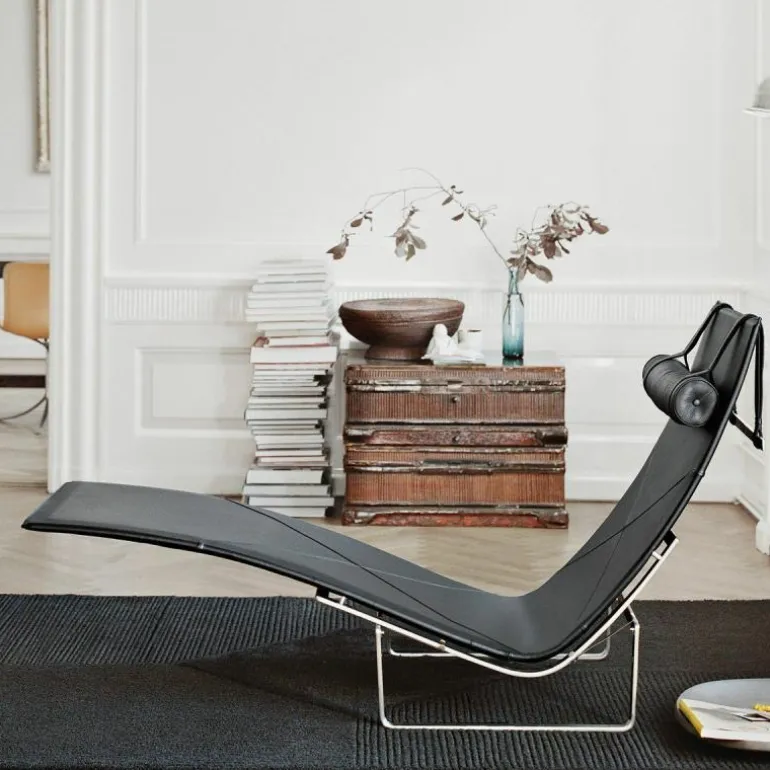 PK24 Lounge Chair
