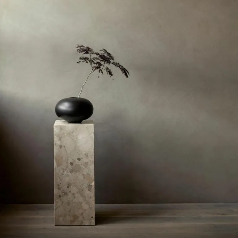 Plinth