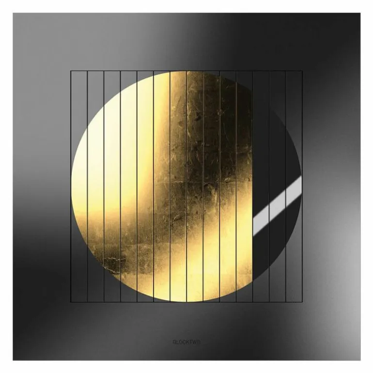 QLOCKTWO Moon 90 Klok