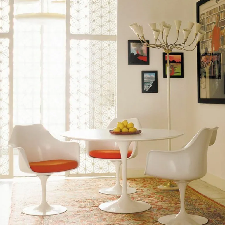 Saarinen Tulip Eettafel Met Wit Onderstel