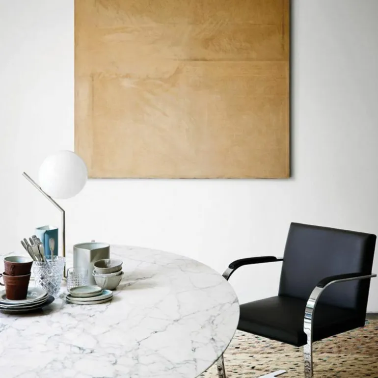 Saarinen Tulip Eettafel Met Wit Onderstel