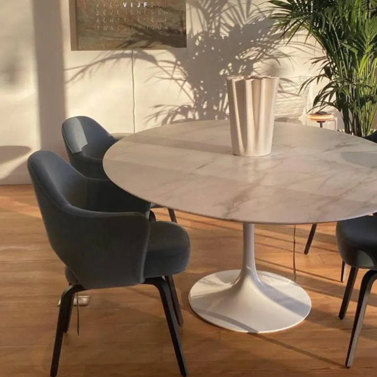 Saarinen Tulip Eettafel Met Wit Onderstel