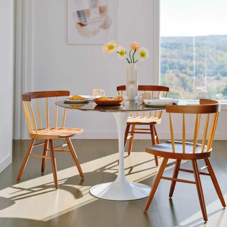 Saarinen Tulip Eettafel Met Wit Onderstel