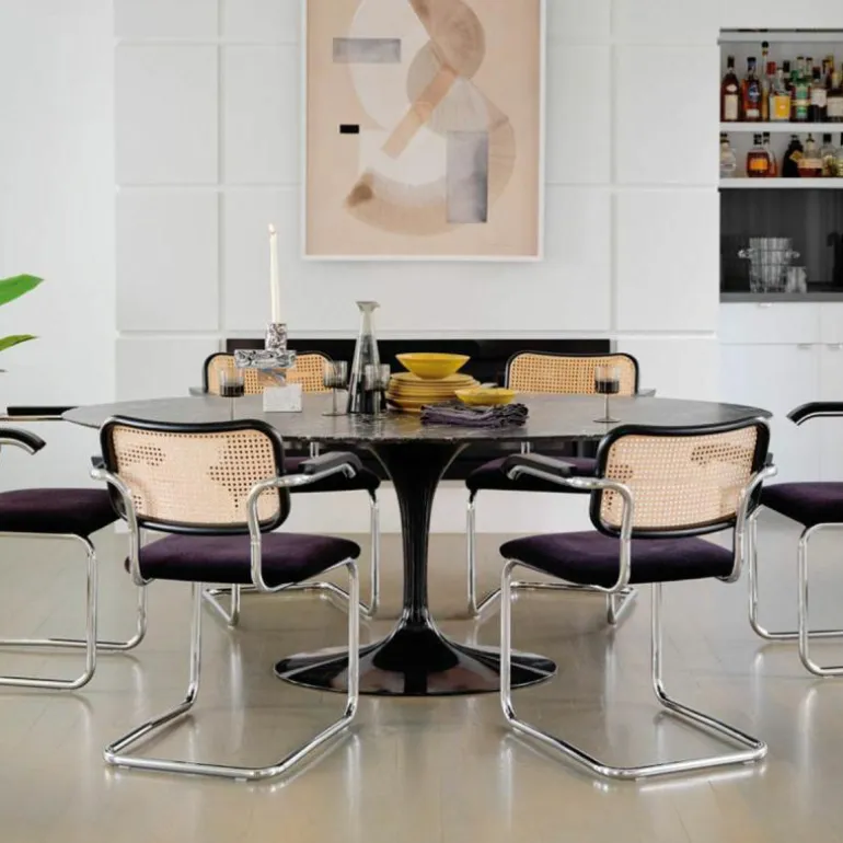 Saarinen Tulip Eettafel Met Zwart Onderstel - Rond