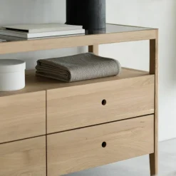 Spindle Dressoir