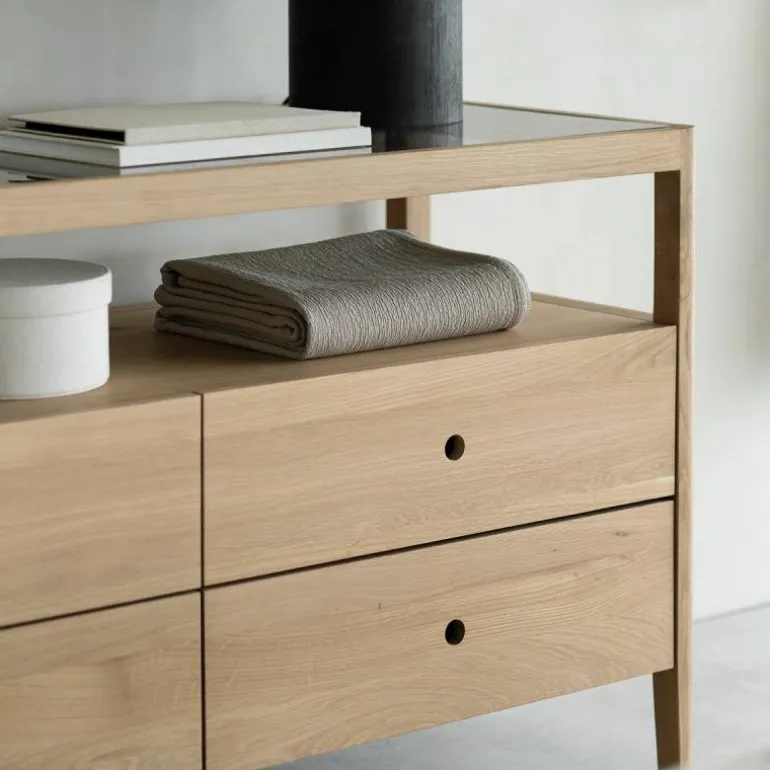 Spindle Dressoir