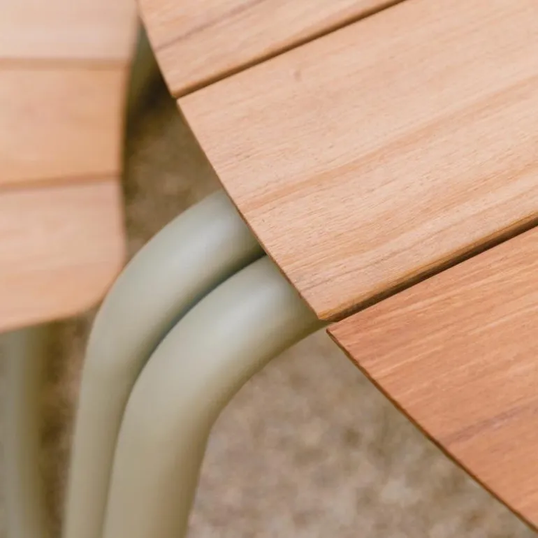 The Circle Eettafel