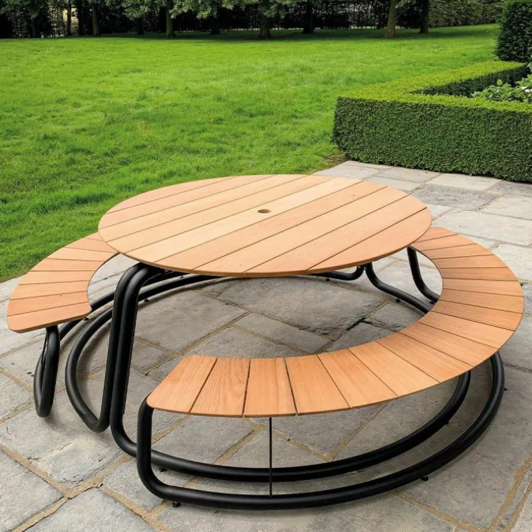 The Circle Eettafel