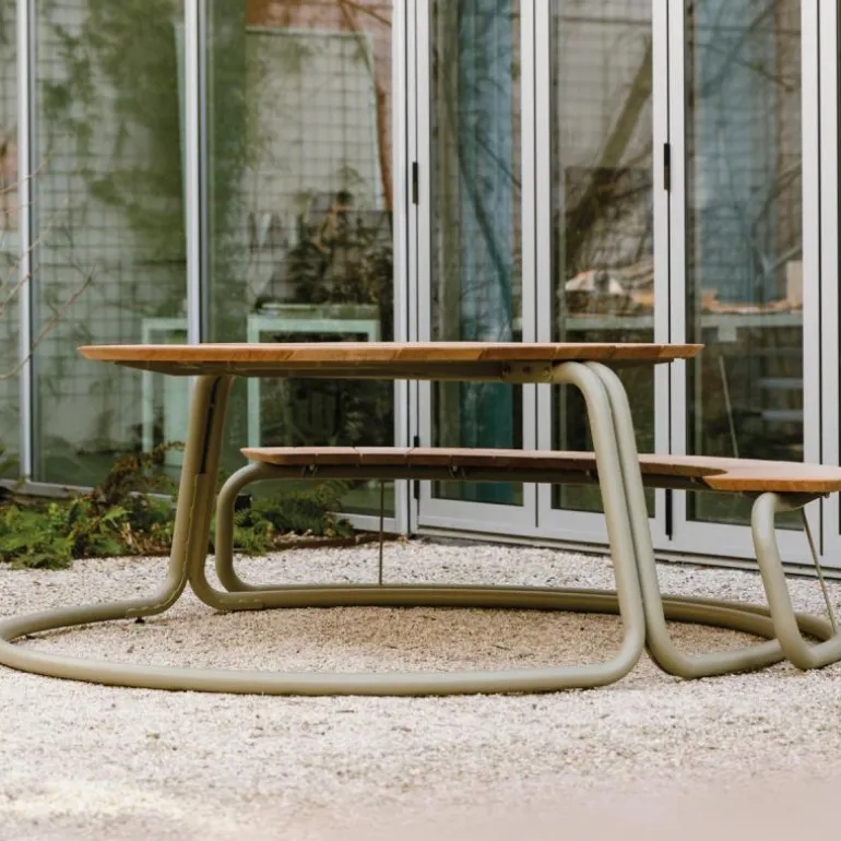 The Circle Eettafel