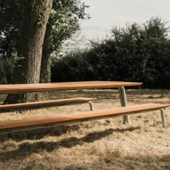 The Table Picknicktafel