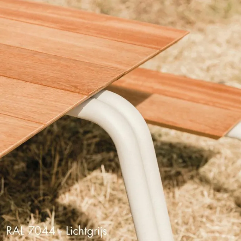 The Table Picknicktafel