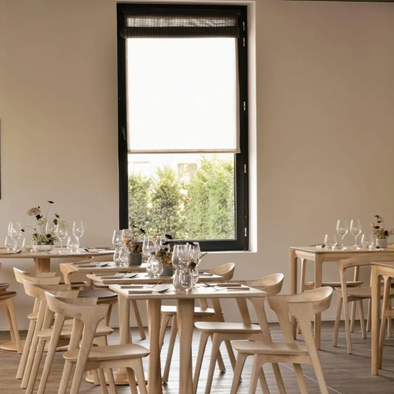 Torsion Square Eettafel