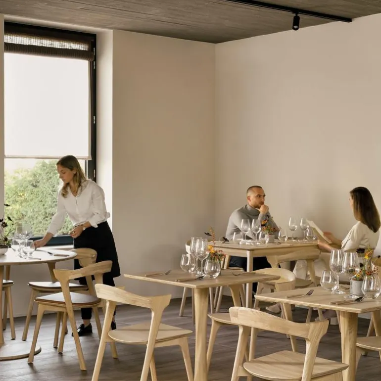 Torsion Square Eettafel